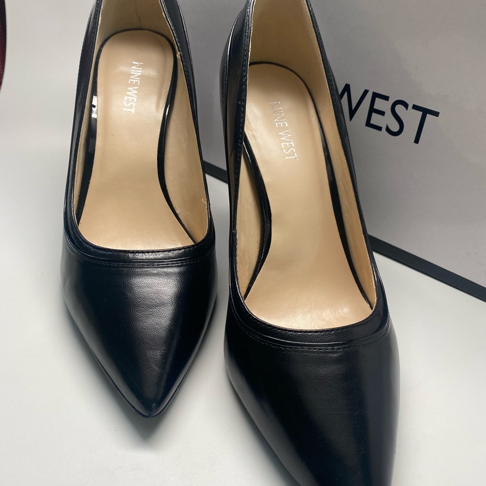 Nine West Black Heels - Picture 5 of 5